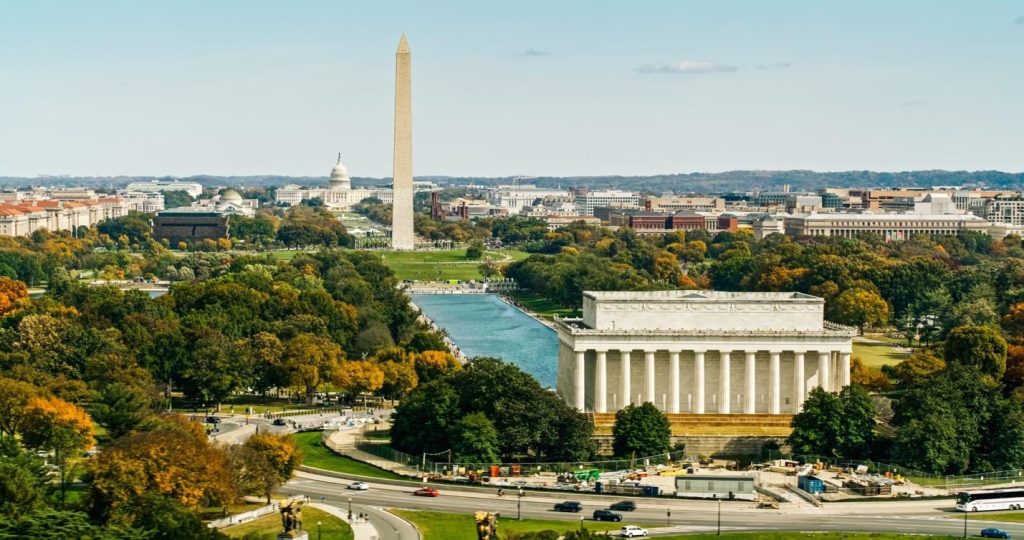 Image of the National Mall in DC.