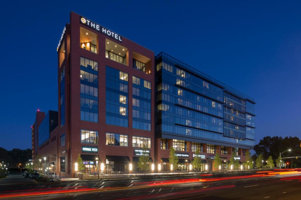 Night-time landscape of The Hotel at the University of Maryland.