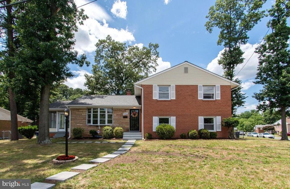 College Park offers many traditional houses for University of Maryland students to rent.