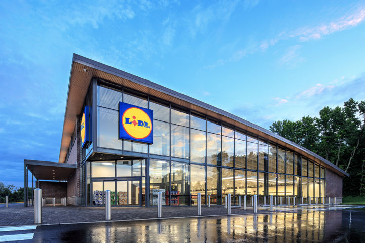 Exterior view of Lidl in College Park.