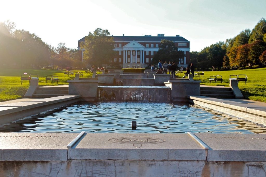 Image of the fountain on McKeldin Mall. 