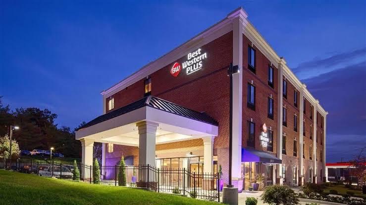 Exterior of Best Western Plus.